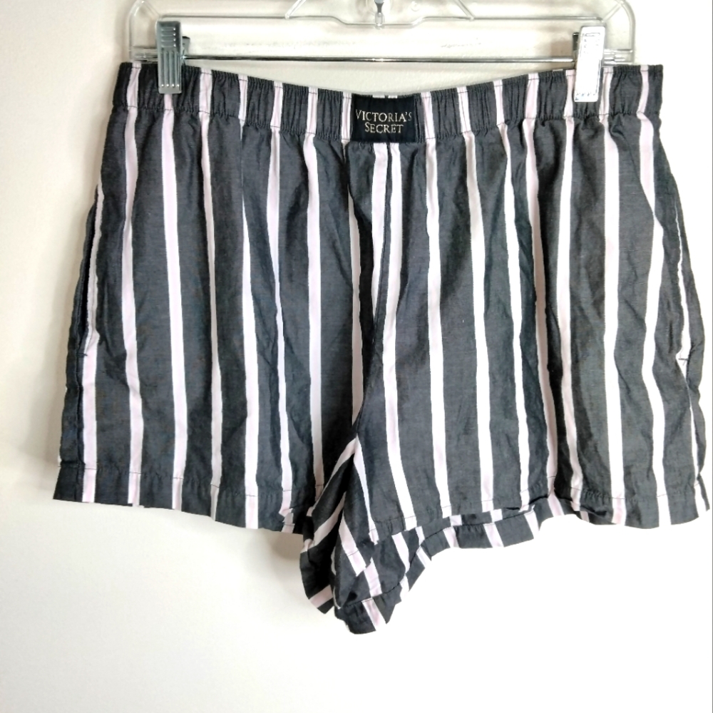 Victoria's Secret (Size L) Gray & Pink Stripe Slip Pocket Pull-on Lounge Shorts